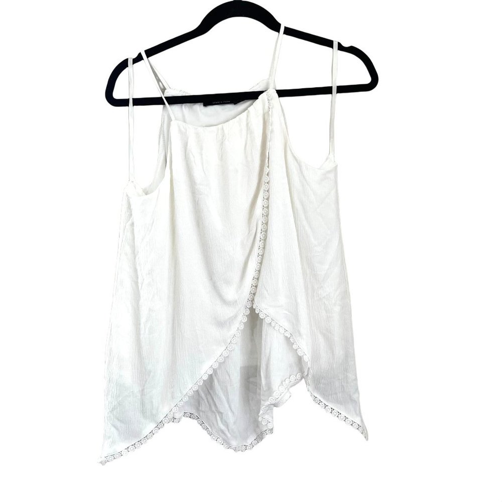 Doe & Rae White Handkerchief style top Size Large